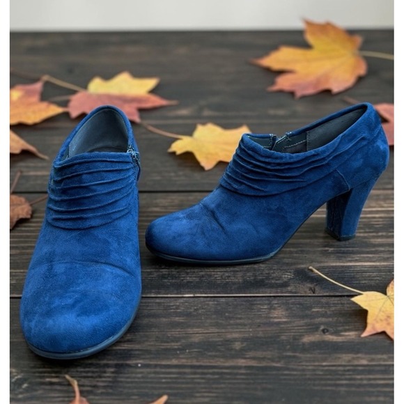AEROSOLES Shoes - Aerosoles Heelrest Starring Role Shoes Booties Suede Leather Blue Women Size 10M